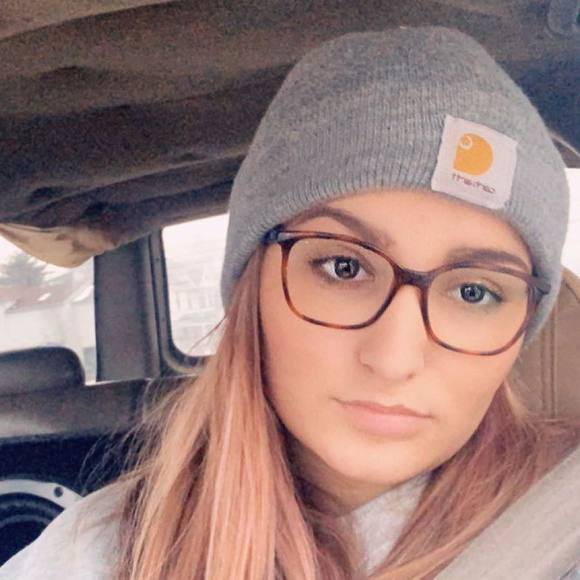 Meet your Posher, Casey - Picture 1 of 1